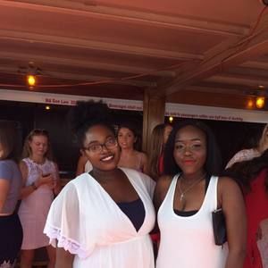 Meet your Posher, Lauryn